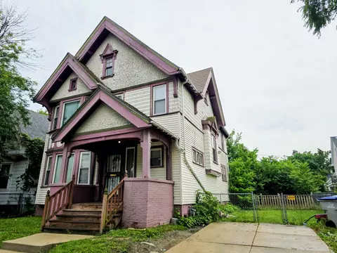 2563 N 12th, Milwaukee, WI 53206
