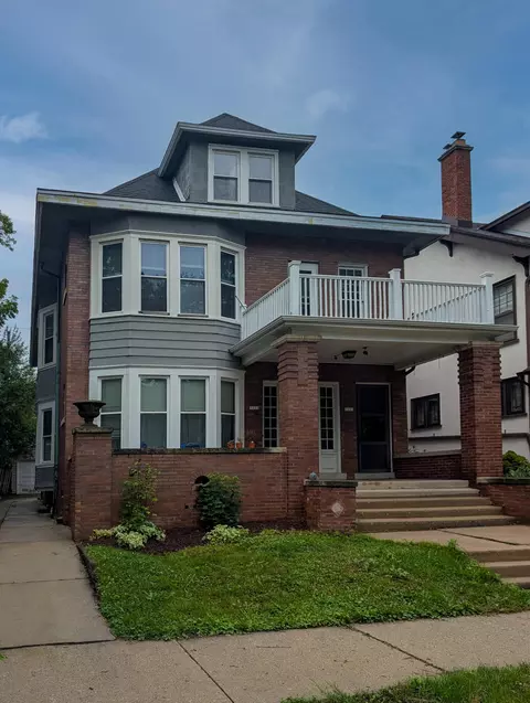 3223 N Marietta #3225, Milwaukee, WI 53211
