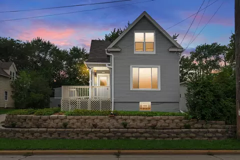 7131 S Pennsylvania, Oak Creek, WI 53154