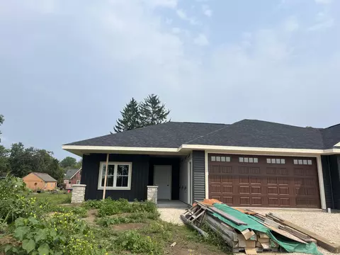 1917 Paul, Manitowoc, WI 54220