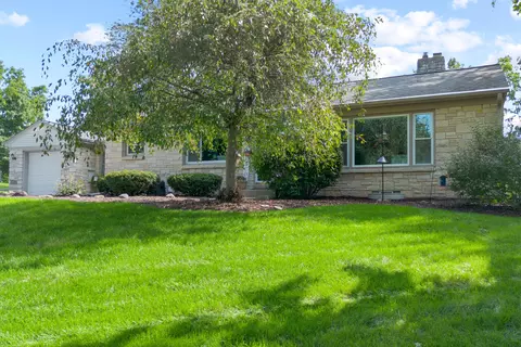 8020 S 68th, Franklin, WI 53132