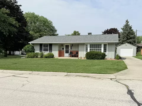 232 Crestwood, Sheboygan Falls, WI 53085