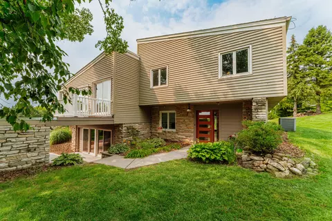 n57w26416 Mountain Mdws, Lisbon, WI 53089