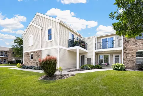 1236 N Sunnyslope #204, Mount Pleasant, WI 53406
