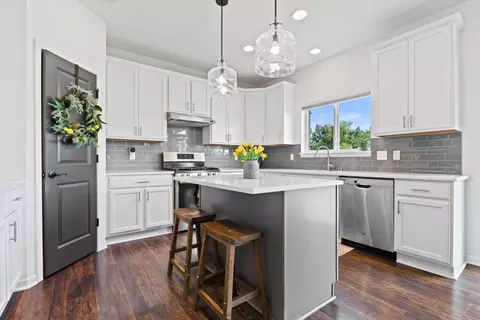 2501 Marie, Waukesha, WI 53189