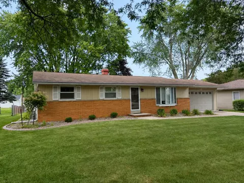1508 Apache, Ashwaubenon, WI 54313