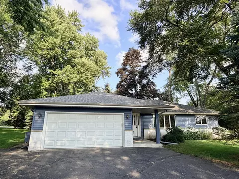 1326 Orchard, Oconomowoc, WI 53066