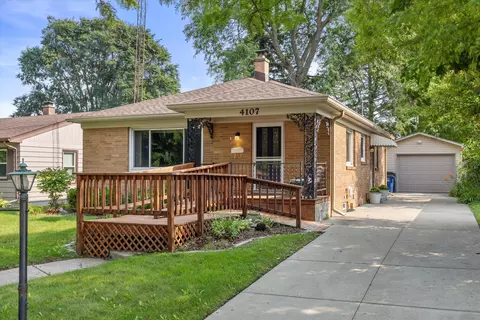 4107 Graceland, Racine, WI 53405