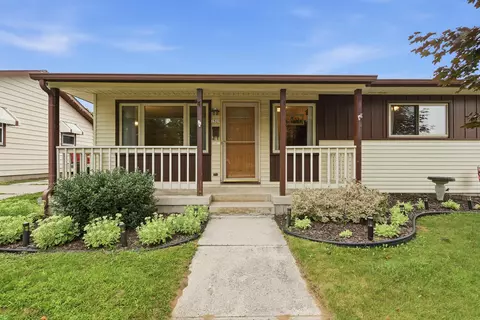 2529 S 15th, Sheboygan, WI 53081