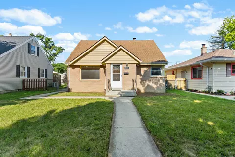 3449 N 77th, Milwaukee, WI 53222