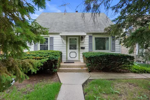 3744 S 19th, Milwaukee, WI 53221