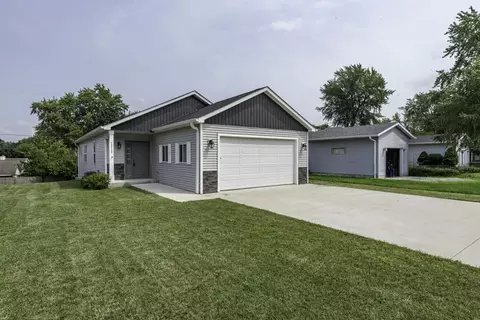 12123 222nd, Bristol, WI 53104