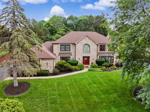 2130 Derrin, Brookfield, WI 53045
