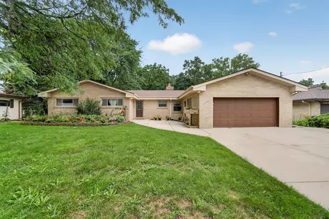 1225 N Osborne, Racine, WI 53405