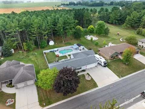 407 S 5th, Reedsville, WI 54230