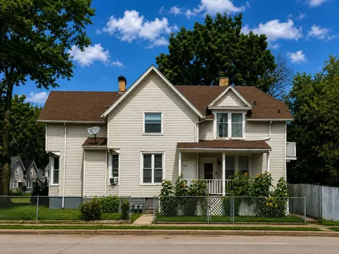 1573 Packard, Racine, WI 53403