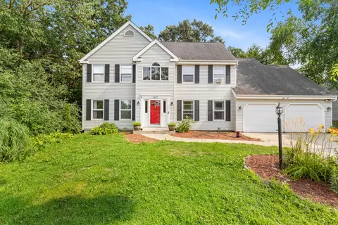 2615 Faringdon, Waukesha, WI 53188
