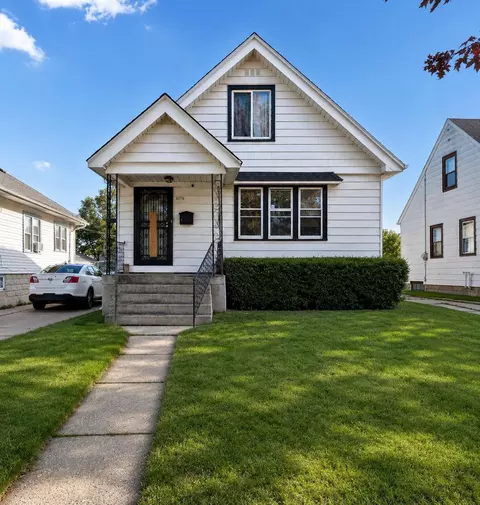 5076 N 47th, Milwaukee, WI 53218