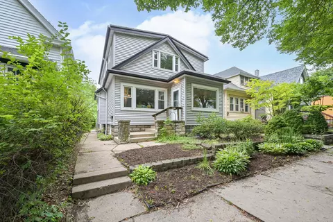 2727 S Austin, Milwaukee, WI 53207