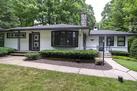 755 Adelmann, Brookfield, WI 53045
