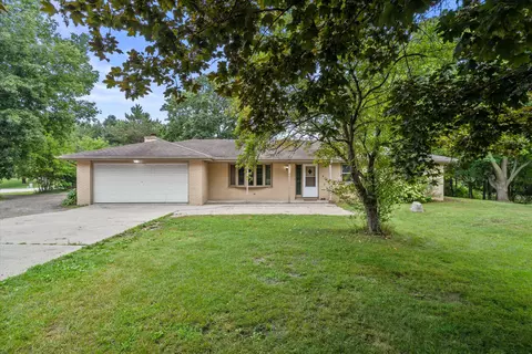 1525 County Highway A, Farmington, WI 53090