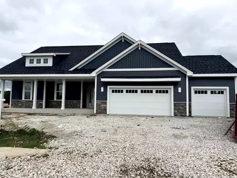 1746 Switchgrass, Oconomowoc, WI 53066