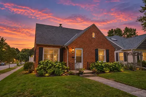 2603 N 66th, Wauwatosa, WI 53213