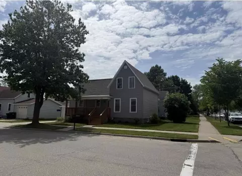 122 W Brownell, Tomah, WI 54660