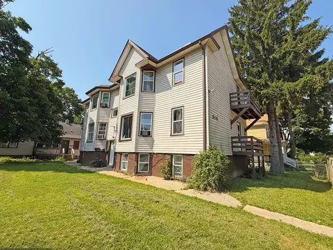 1533 Winslow #1535, Racine, WI 53404