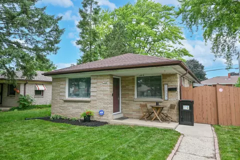 7308 W Congress, Milwaukee, WI 53218