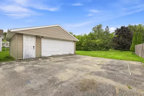 Exterior - n168w20920 Main, Jackson, WI 53037 photo 3 of 5