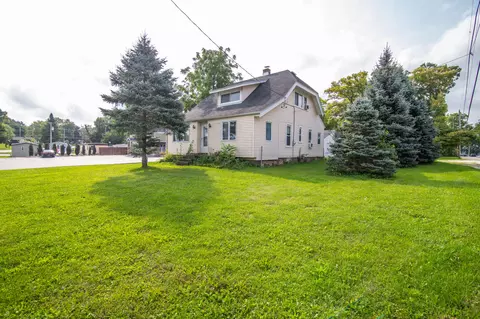 716 Glacier, Pewaukee, WI 53072