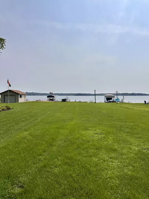 n38w27195 Parkside, Pewaukee, WI 53072