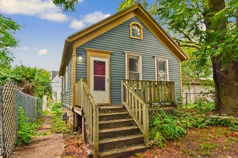 2631 N Booth, Milwaukee, WI 53212