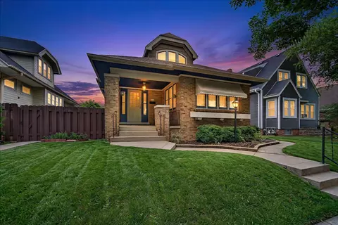 3364 S 17th, Milwaukee, WI 53215