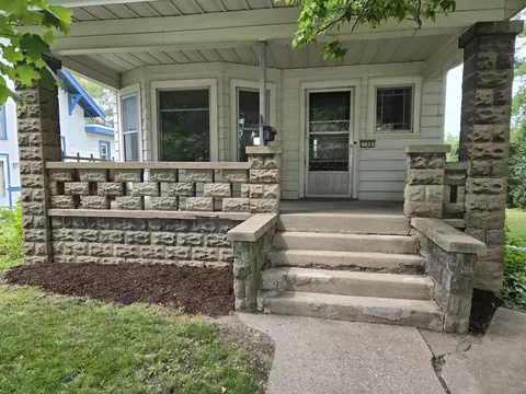 128 Hinman, Waukesha, WI 53186