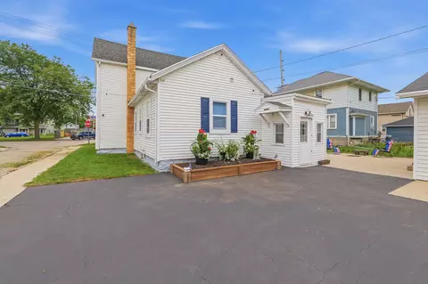 129 W Scott, Fond Du Lac, WI 54935