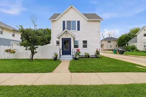129 W Scott, Fond Du Lac, WI 54935