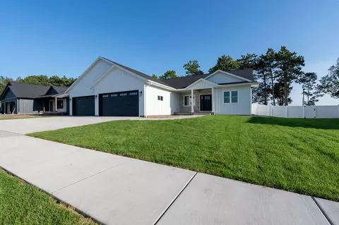 1413 Herb, Holmen, WI 54669
