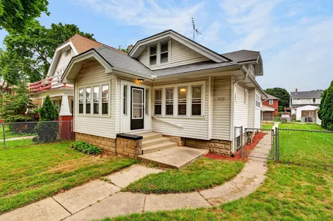 2772 N 52nd, Milwaukee, WI 53210