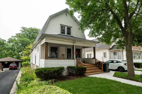 1906 S 91st, West Allis, WI 53227