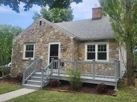 508 N 67th, Wauwatosa, WI 53213