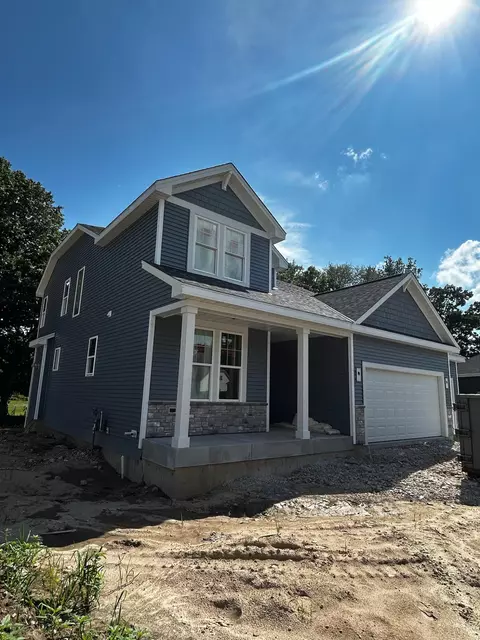 1743 Palmer, Hartford, WI 53027