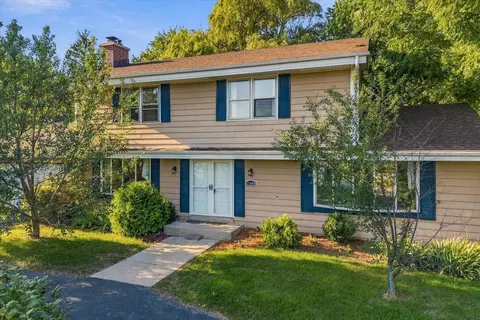 11145 N Riverland, Mequon, WI 53092