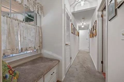 Entry Way - 239 Old Pne, Wind Point, WI 53402 photo 3 of 4