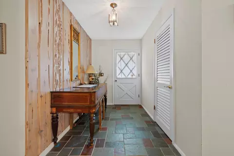 Entry Way - 239 Old Pne, Wind Point, WI 53402 photo 4 of 4