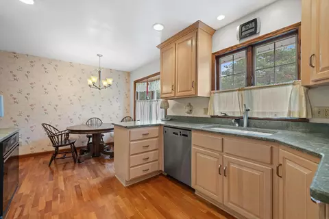 Kitchen - 239 Old Pne, Wind Point, WI 53402 photo 1 of 6