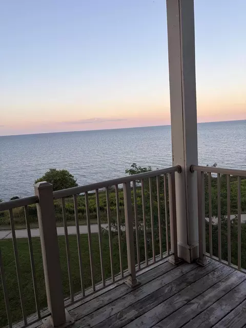 4110 S S Lk #347, Saint Francis, WI 53235