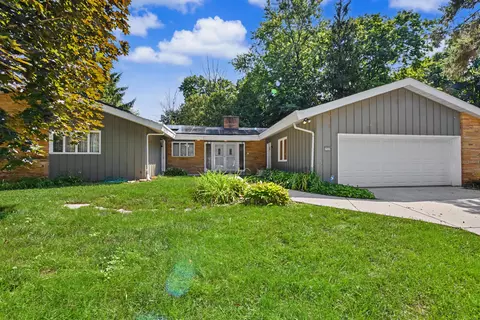 6920 N Beech Tree, Glendale, WI 53209