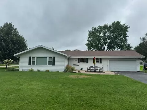 1008 Hilger, Hartland, WI 53029